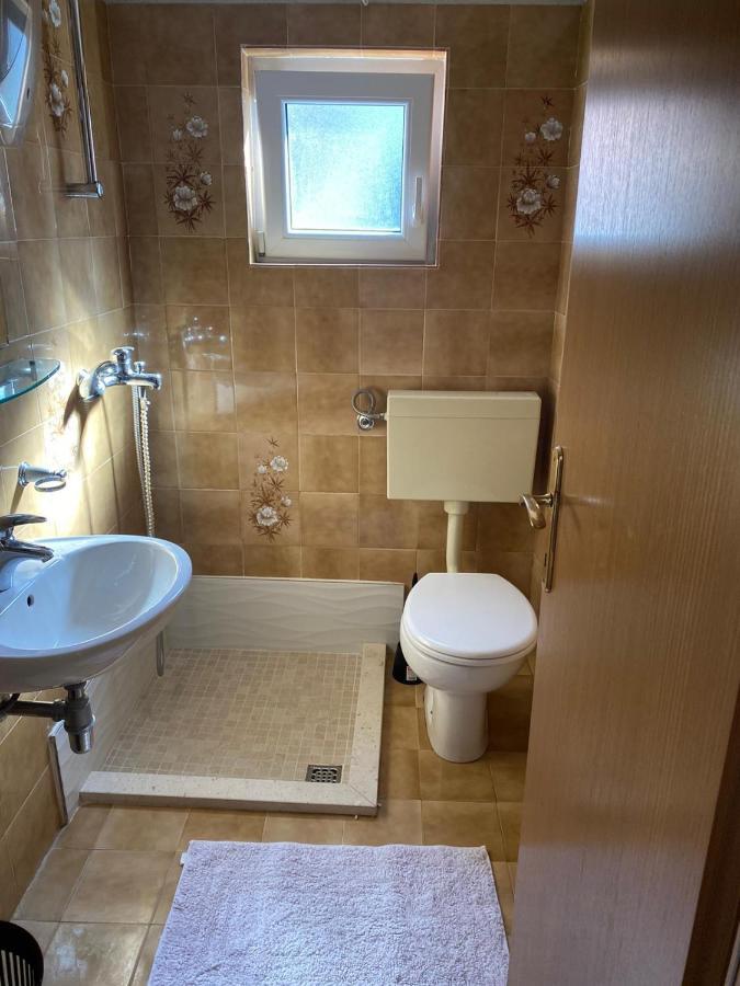 Apartmani Niks Makarska Esterno foto