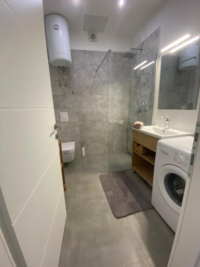 Apartmani Niks Makarska Esterno foto
