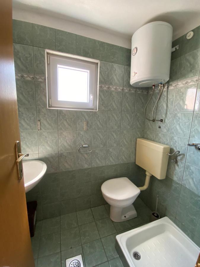 Apartmani Niks Makarska Esterno foto
